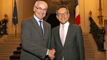 Demokrati, tillväxt och solidaritet utgör trion som ska ingjuta nytt liv i Europa, skriver Thierry Repentin (S) och Michael Roth (S), Europaministrar i Frankrike och Tyskland.