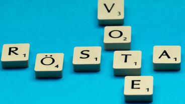 Vi ifrågasätter inte Sverige bara för att riksdagen ibland fattar dåliga beslut, på samma sätt bör vi förhålla oss till EU och Europaparlamentet. Det skriver opinionsanalytikerna Jonatan Hedin och Carl Melin. 