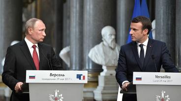 Rysslands president Vladimir Putin och Frankrikes president Emmanuel Macron.